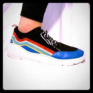 Steve Madden tennis shoe